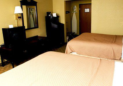 Quality Inn 2*